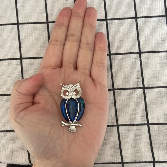 Japan Owl brooch pin - Picture 5 of 6